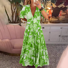 Load image into Gallery viewer, Floral Pattern Pocket Dress with V-neckline