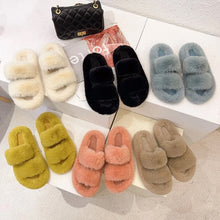 Load image into Gallery viewer, Women's Winter Plush Slippers