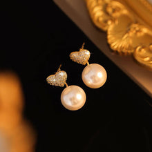 Load image into Gallery viewer, Heart Pearl Earrings
