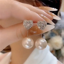 Load image into Gallery viewer, Heart Pearl Earrings