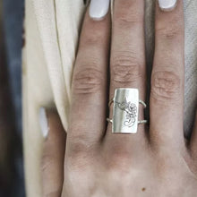 Load image into Gallery viewer, Hummingbird Ring