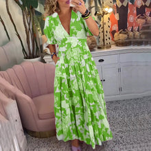 Load image into Gallery viewer, Floral Pattern Pocket Dress with V-neckline