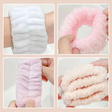 Load image into Gallery viewer, Microfiber Wrist Wash Towel Band