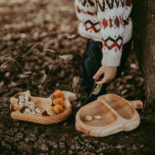 Load image into Gallery viewer, Wooden Animal Shaped Fruit Bowl