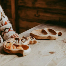 Load image into Gallery viewer, Wooden Animal Shaped Fruit Bowl