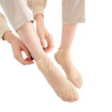 Load image into Gallery viewer, Ladies Fashion Lace Socks (6 Pairs)