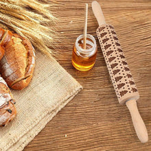 Load image into Gallery viewer, Carved beech wood rolling pin