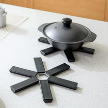 Load image into Gallery viewer, Folding Silicone Heat Insulation Pad