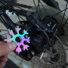 Load image into Gallery viewer, Saker 18-in-1 stainless steel snowflakes multi-tool