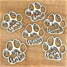 Load image into Gallery viewer, SANK®PERSONALIZED DOG/CAT PAW CHRISTMAS ORNAMENT