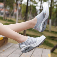 Load image into Gallery viewer, Women&#39;s Mesh Stitching Air Cushion Shaking Sneakers